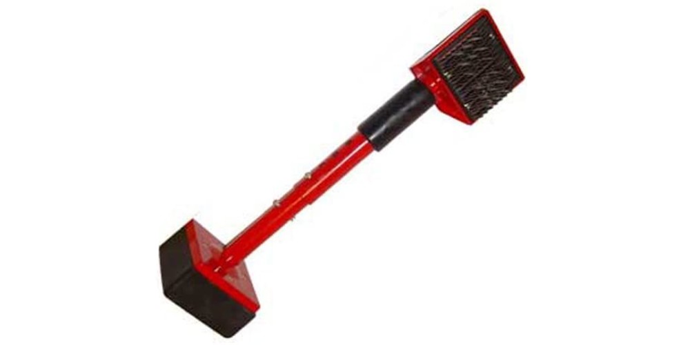 5 Best Carpet Kickers Stretchers for Artificial Grass in Canada