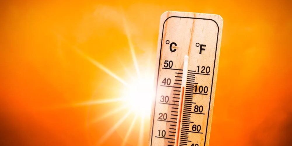 does artificial grass get hot